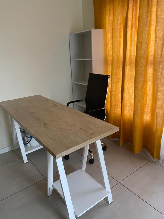 Greenstone Ridge Apartment Johannesburg Bagian luar foto