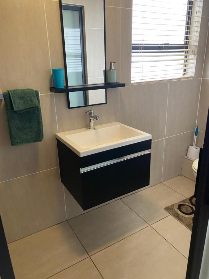 Greenstone Ridge Apartment Johannesburg Bagian luar foto